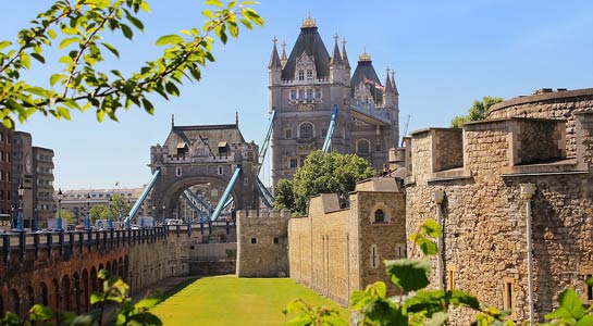 Castles & Kings: London to Paris